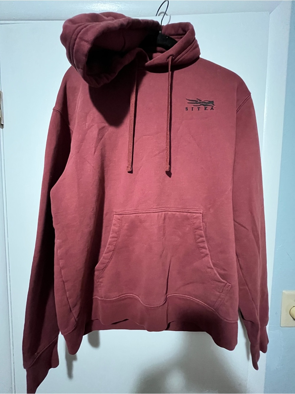 SITKA Men’s Burgundy Hoodie Size Medium